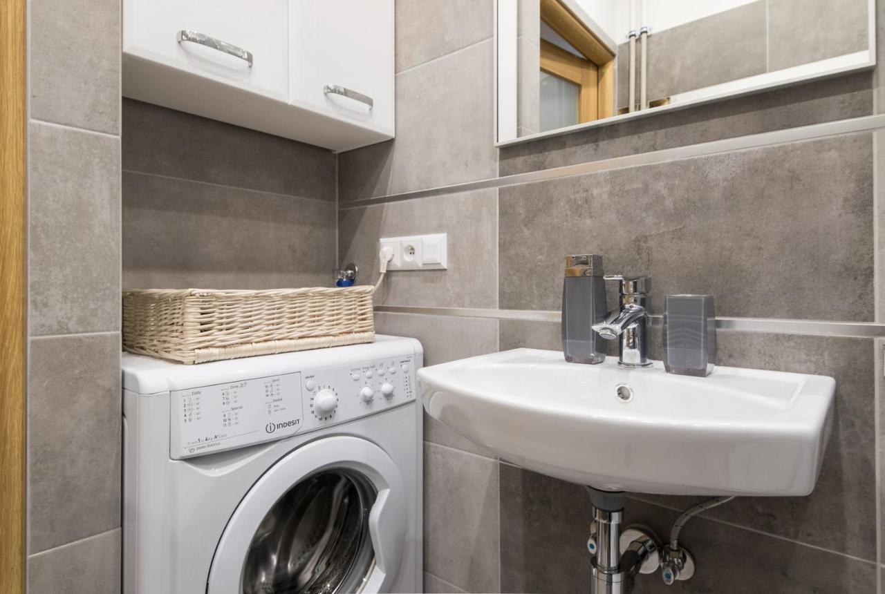 Modern Apartment At Classic Варшава Екстер'єр фото